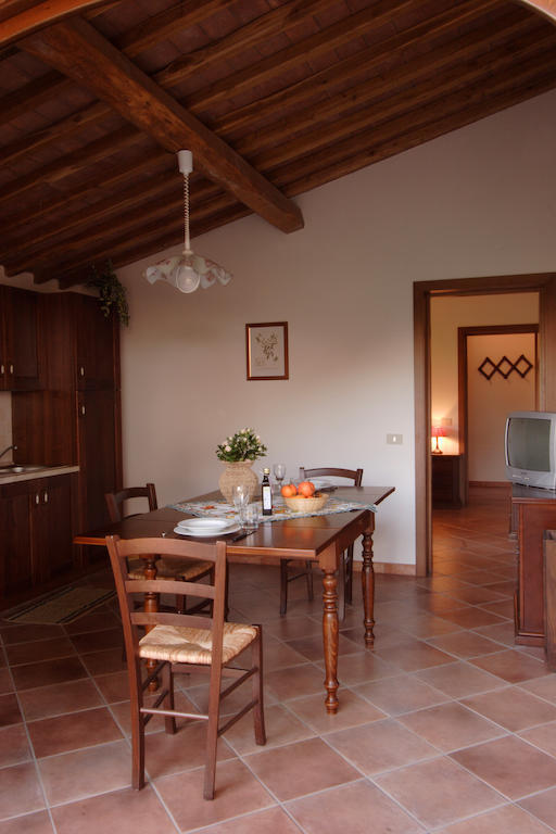 Agriturismo Quattro Pini Castagneto Carducci Szoba fotó